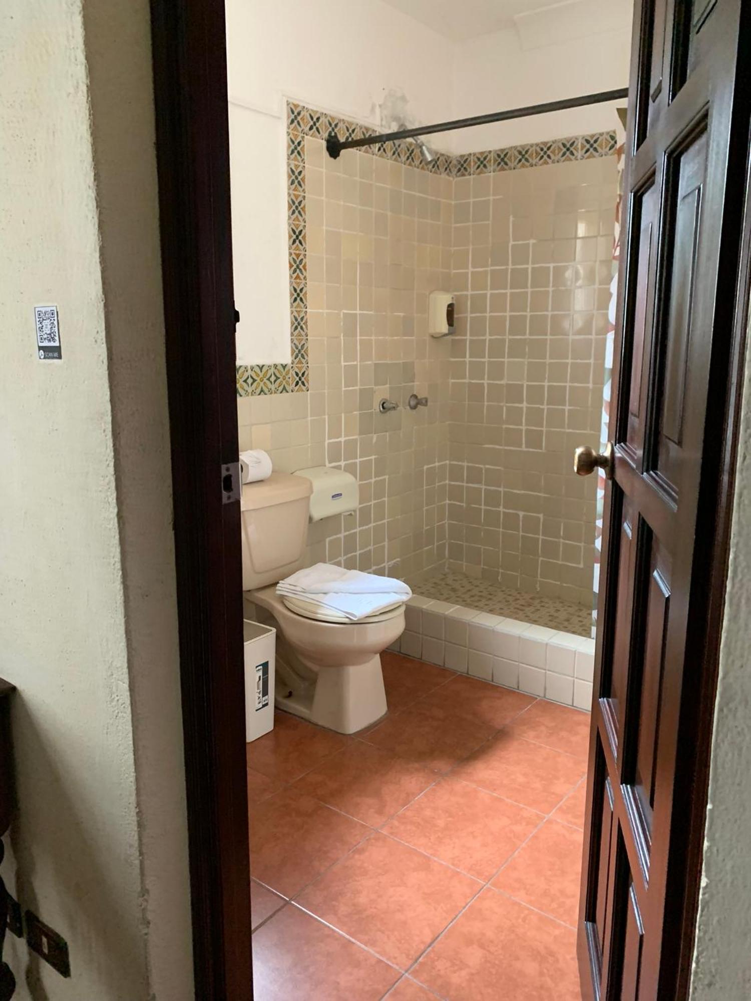 Hotel T Kon T Antigua Екстериор снимка